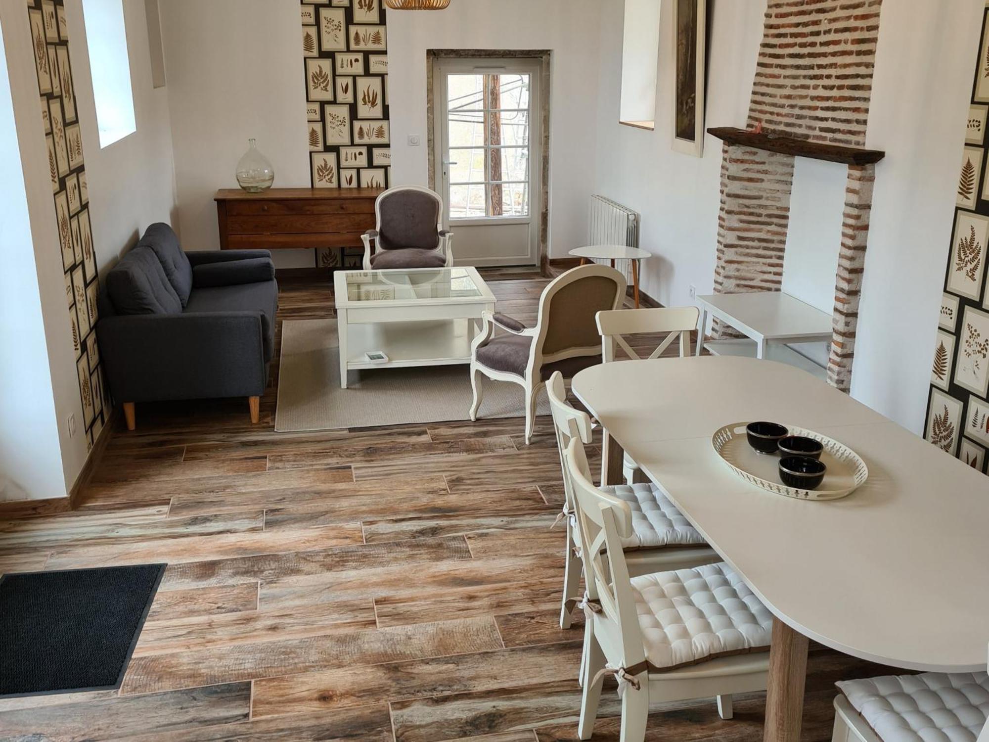 Maison Spacieuse Avec Jardin Privatif, Ideale Pour 6, Proche Orleans Et Chateaux De La Loire - Fr-1-590-236